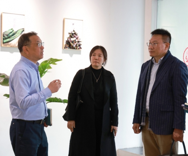 中國(guó)紡織工程學(xué)會(huì)調(diào)研組來(lái)訪(fǎng)