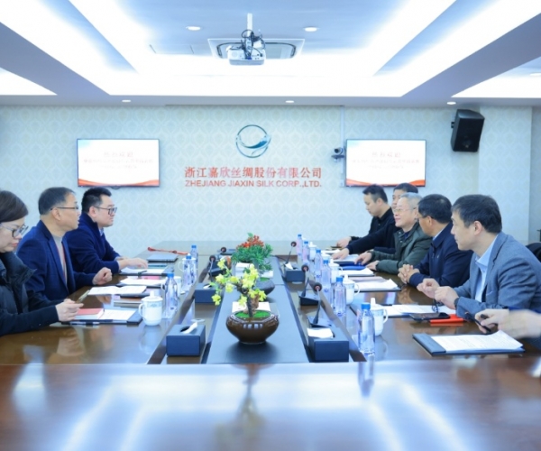 中國(guó)紡織品進(jìn)出口商會(huì)曹甲昌會(huì)長(zhǎng)一行來(lái)訪(fǎng)調(diào)研 深入調(diào)研外貿(mào)走勢(shì)，攜手探尋前行新徑